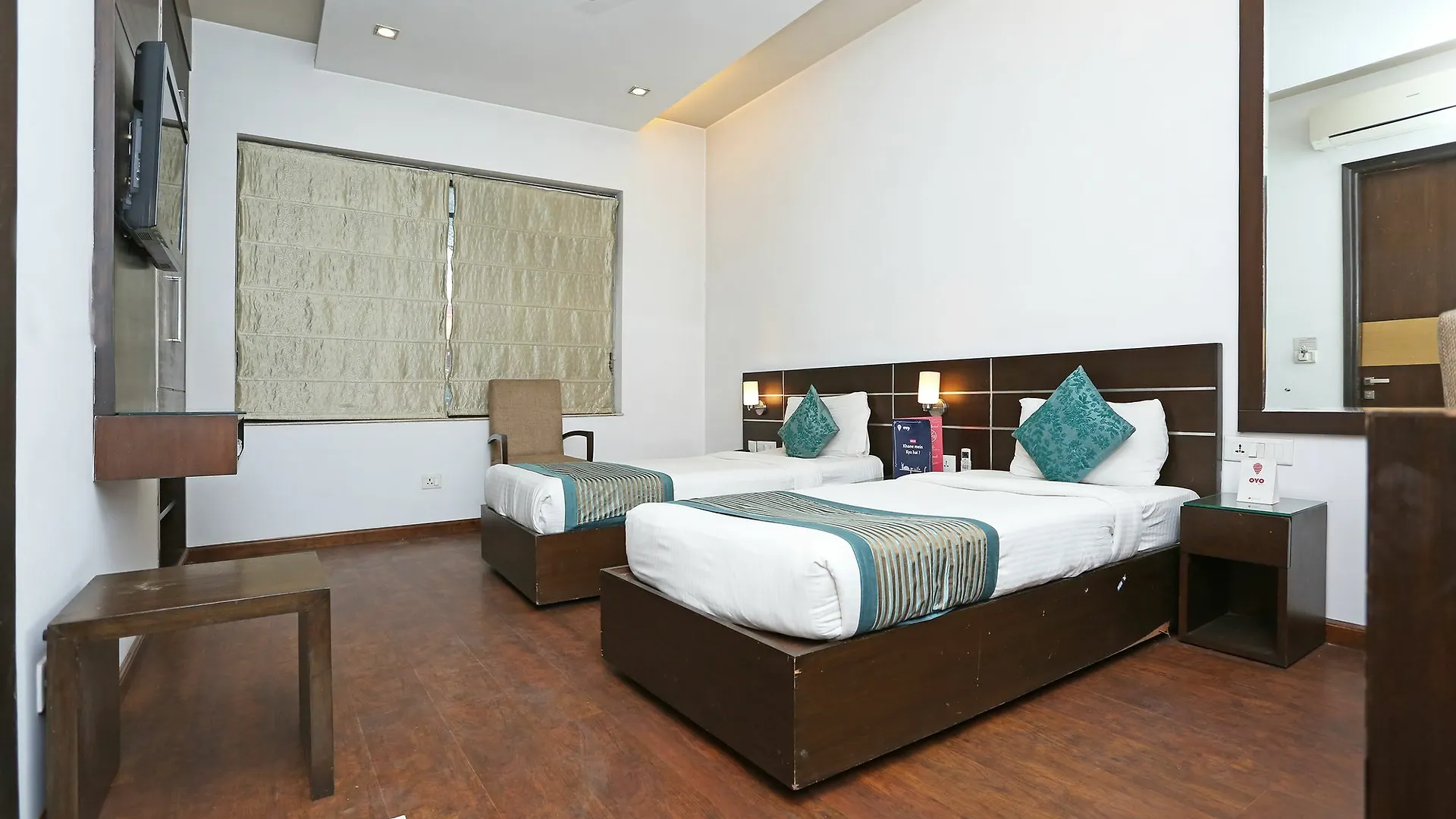 Oyo 11524 Hotel Shubhhdeep Aashiyana Gurgaon