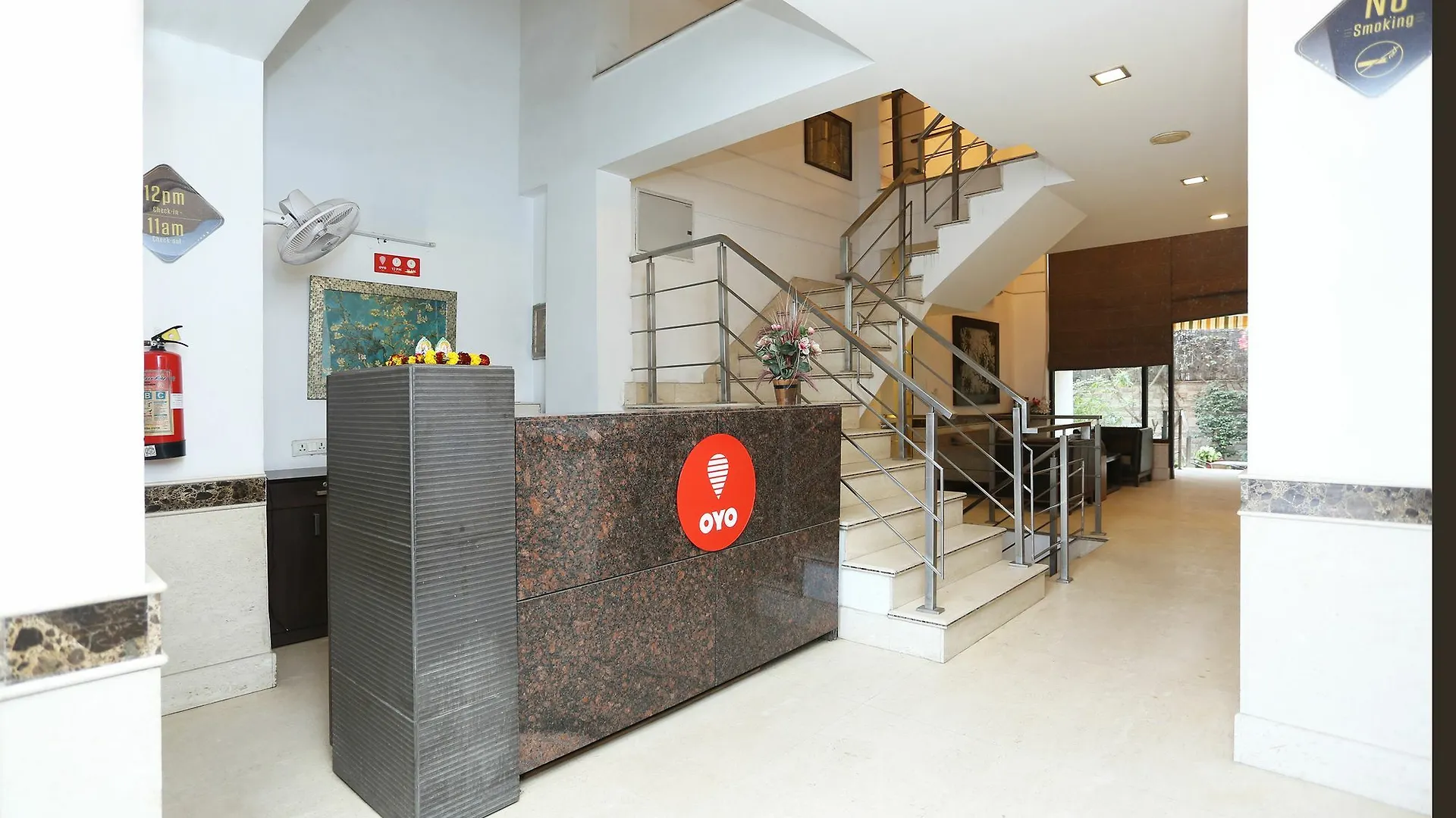 Oyo 11524 Hotel Shubhhdeep Aashiyana Gurgaon 3*,  India