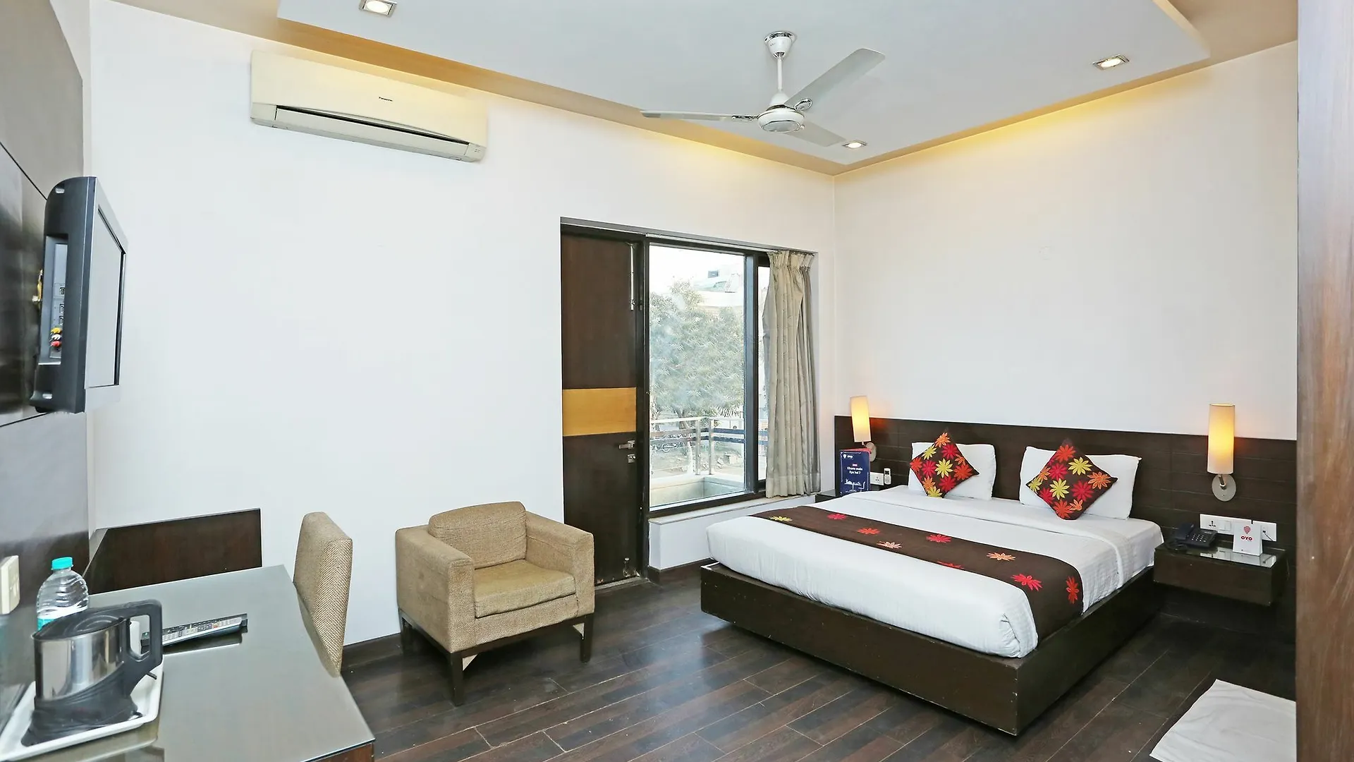 Oyo 11524 Hotel Shubhhdeep Aashiyana Gurgaon