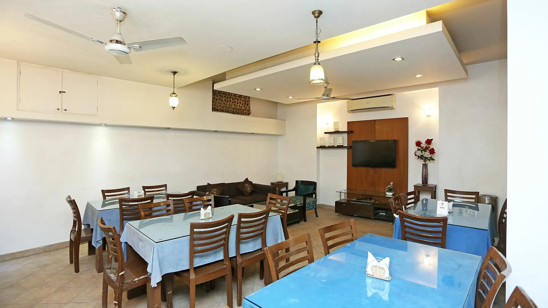 Oyo 11524 Hotel Shubhhdeep Aashiyana Gurgaon